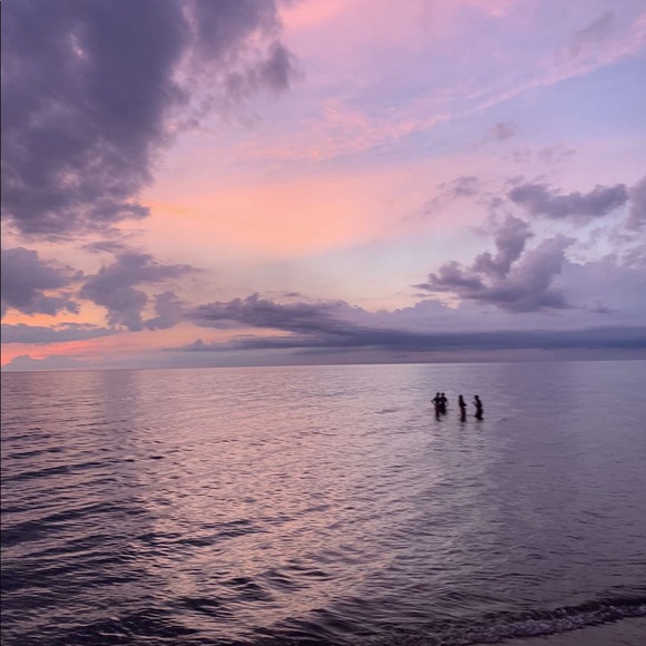 Meet your Posher, Alex - Picture 2 of 3